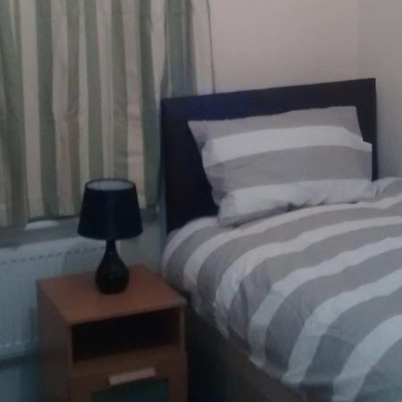 Acton Lodge Guest House Λονδίνο Εξωτερικό φωτογραφία